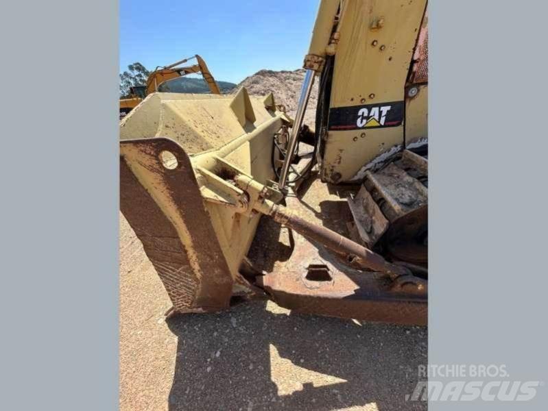 CAT D6H Vikšriniai buldozeriai