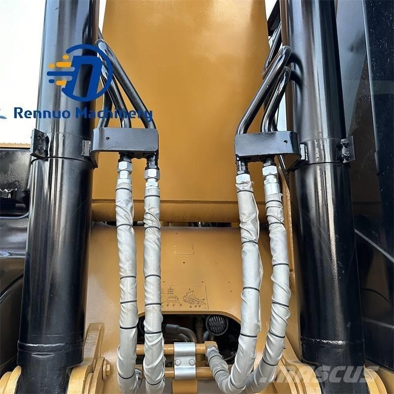 CAT 330 D L Vikšriniai ekskavatoriai