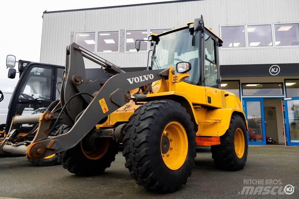 Volvo L 35 Naudoti ratiniai krautuvai