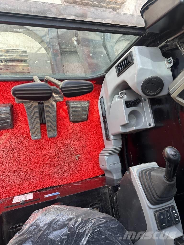 CAT 307 Vidutinės galios ekskavatoriai 7-12 t