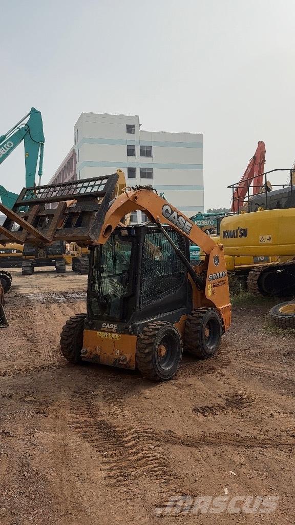 CASE SR200 Krautuvai su šoniniu pasukimu