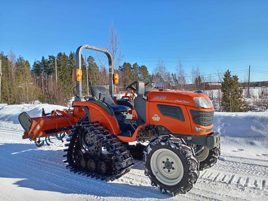 Kubota JB 16-PC Traktoriai