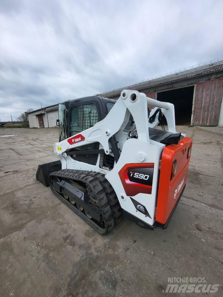 Bobcat T 590 Krautuvai su šoniniu pasukimu