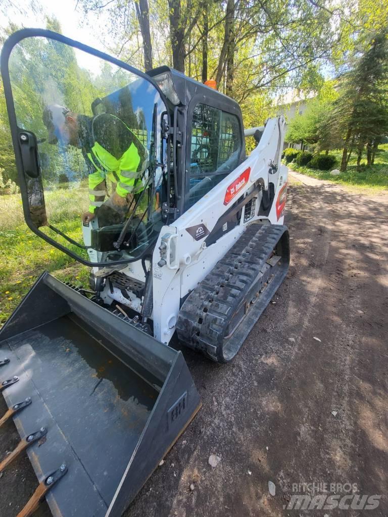 Bobcat T 590 Krautuvai su šoniniu pasukimu