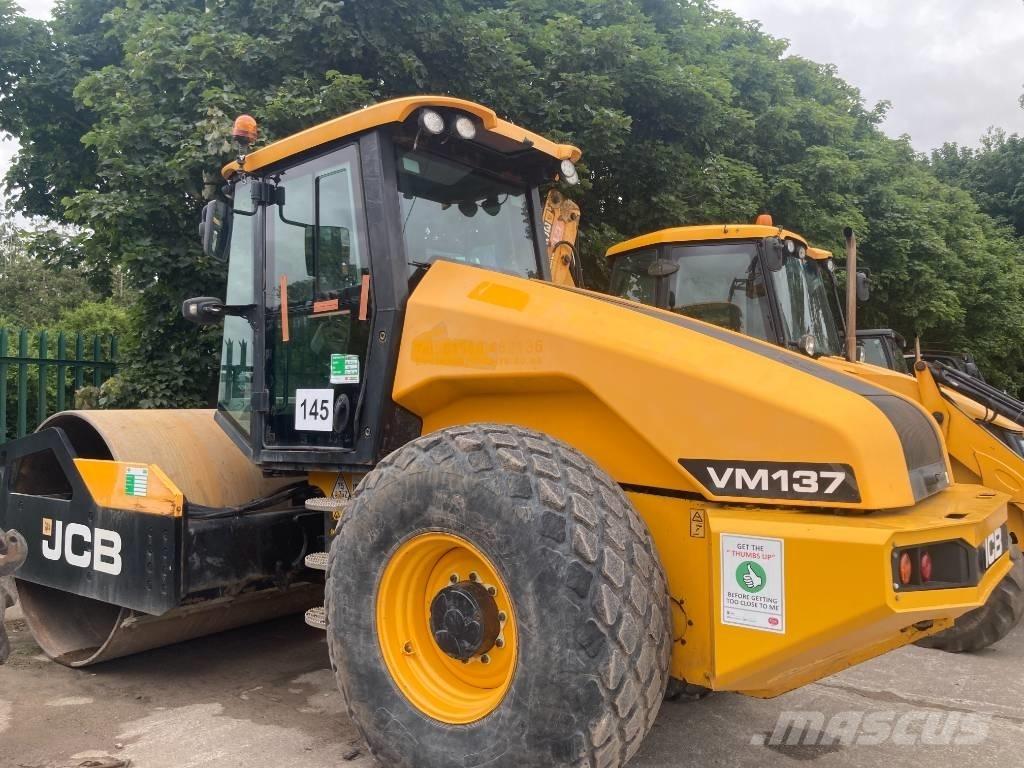 JCB VM137 2015 Vieno būgno volai
