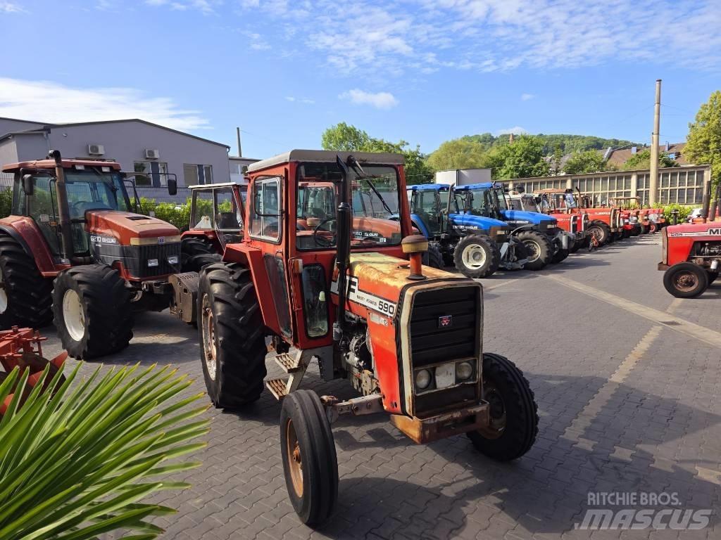 Massey Ferguson 590 Traktoriai