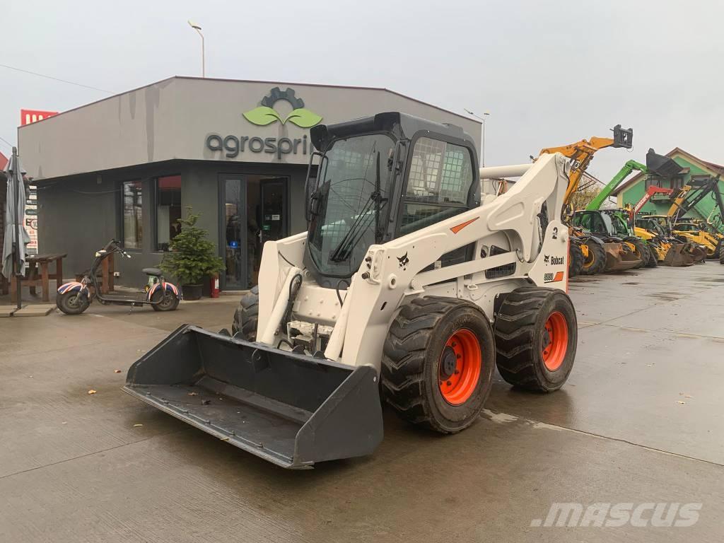 Bobcat S 850 Krautuvai su šoniniu pasukimu