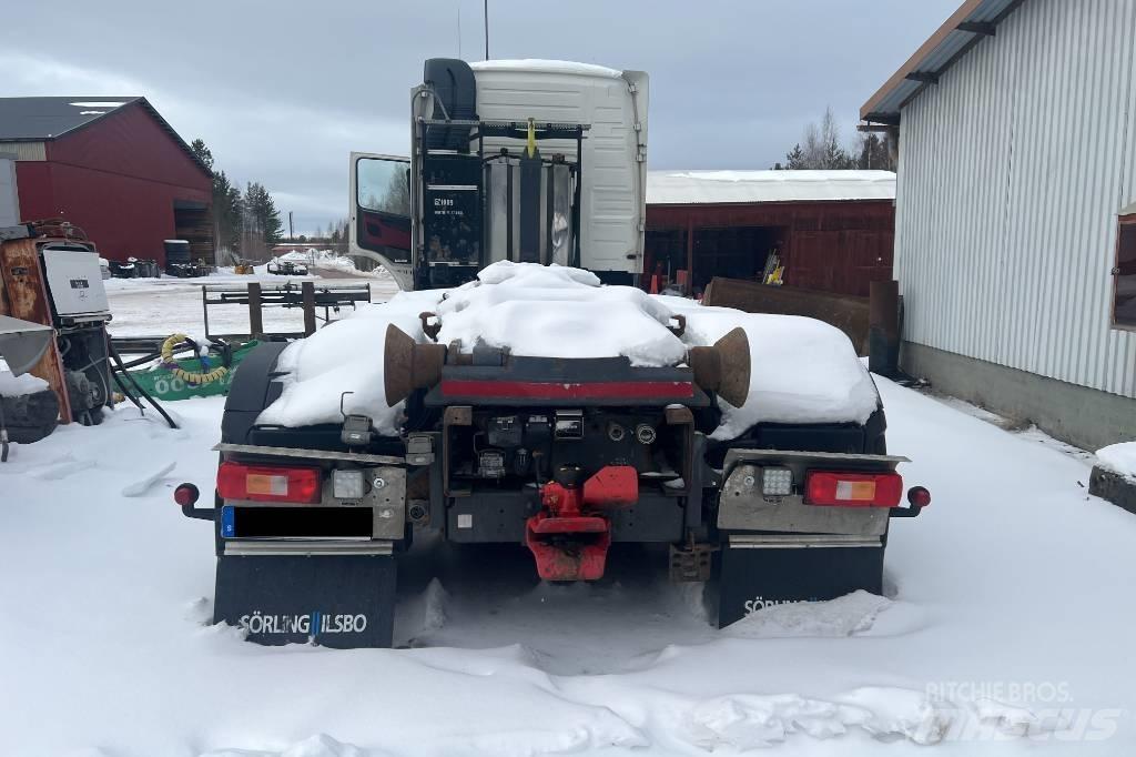 Volvo FM 12 Sunkvežimiai su keliamuoju kabliu