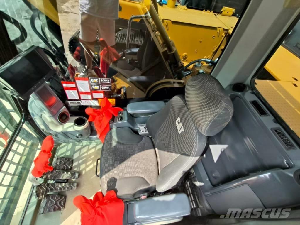 CAT 340 D L Vikšriniai ekskavatoriai