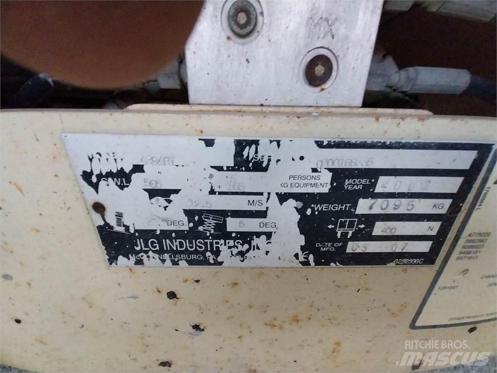 JLG 4394RT Žirkliniai keltuvai