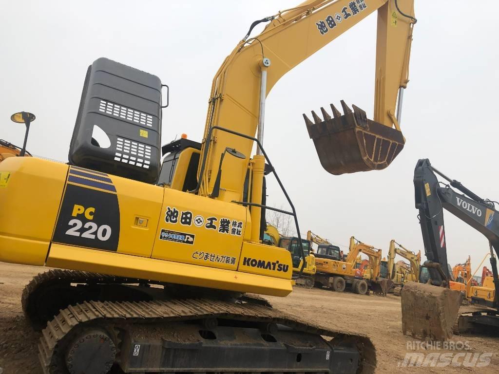 Komatsu 220-8 Vikšriniai ekskavatoriai