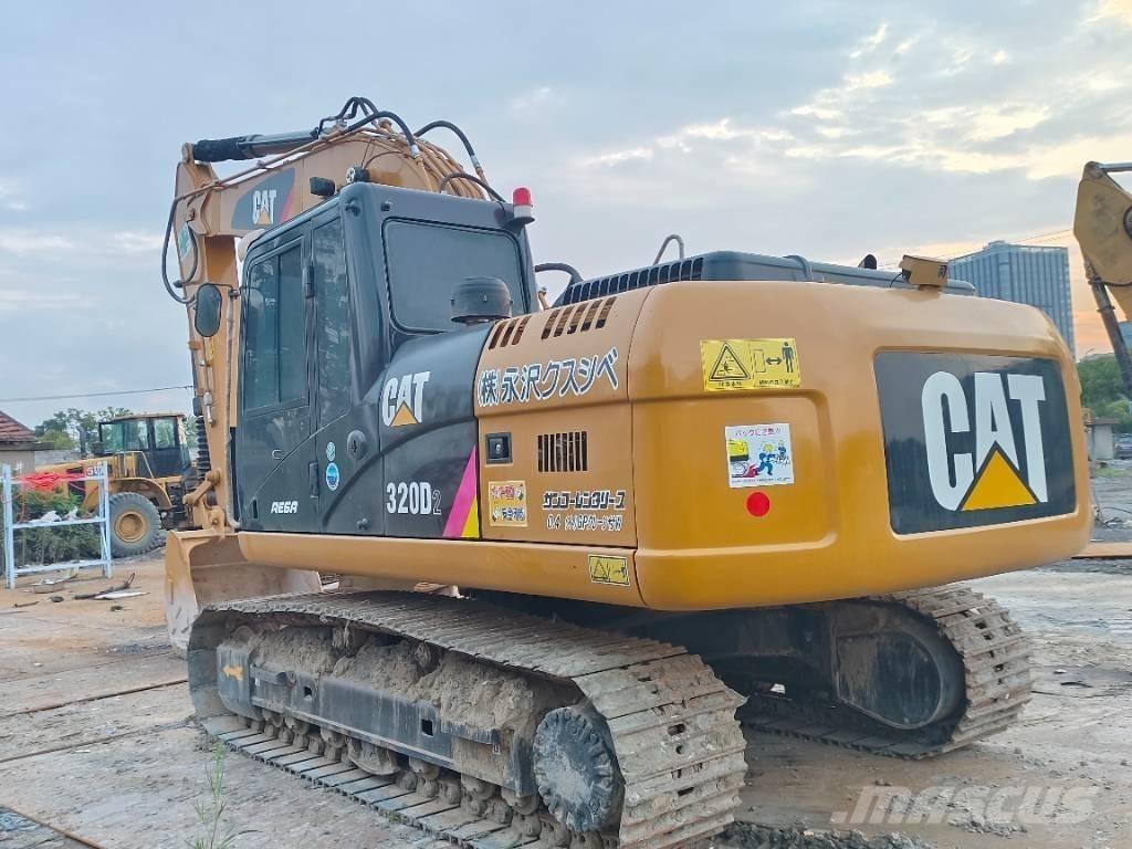 CAT 320D2 Vikšriniai ekskavatoriai