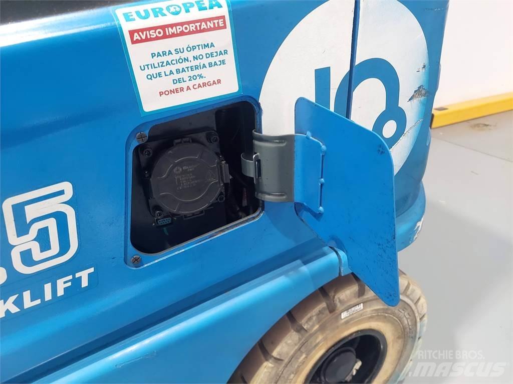  ECB25C Elektriniai šakiniai krautuvai
