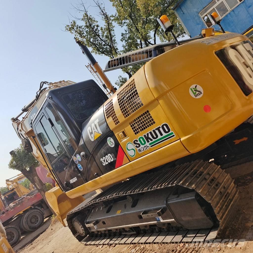 CAT 320 D2 Vikšriniai ekskavatoriai