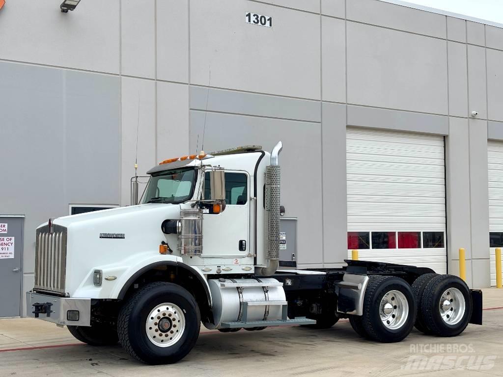 Kenworth T 800 Naudoti vilkikai