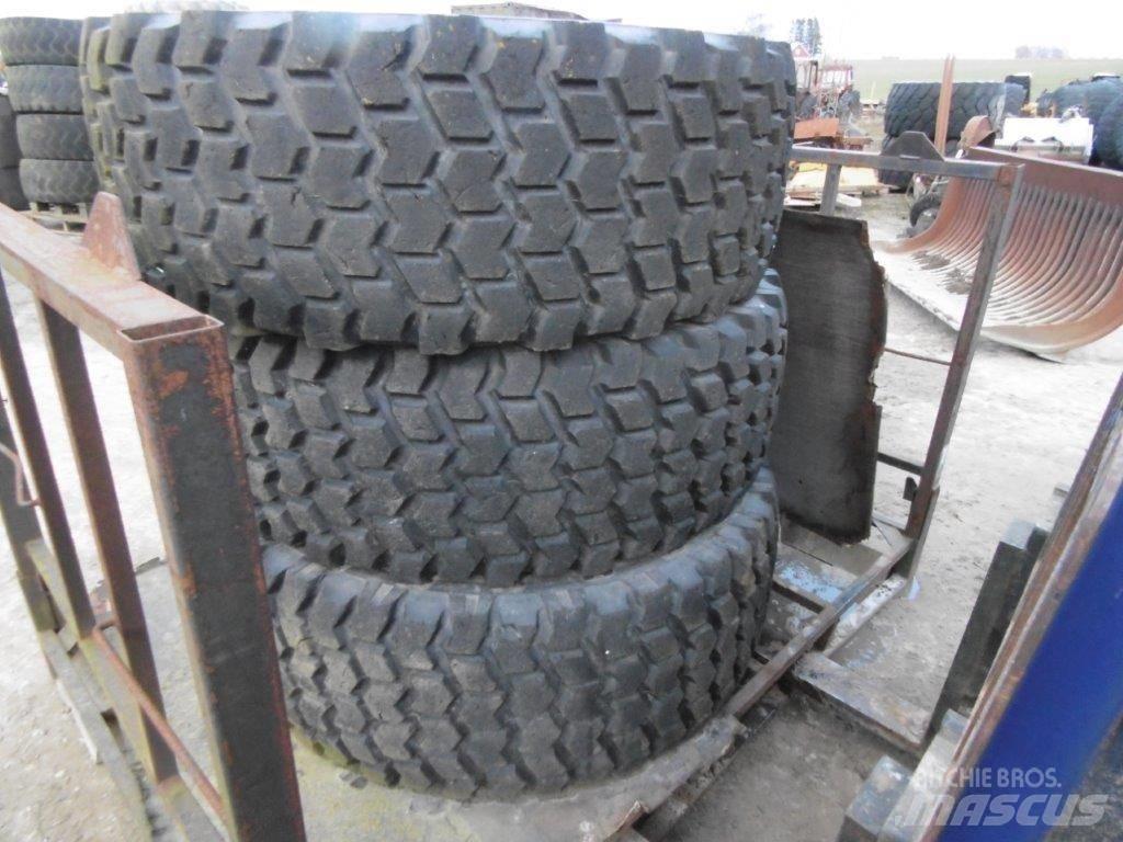 Nokian 20,5x25 Padangos, ratai ir ratlankiai