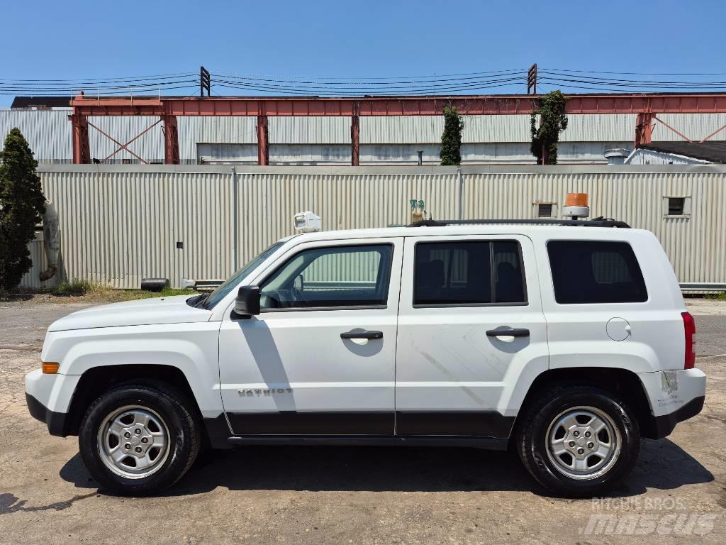 Jeep Patriot Pikapai / Bortiniai sunkvežimiai