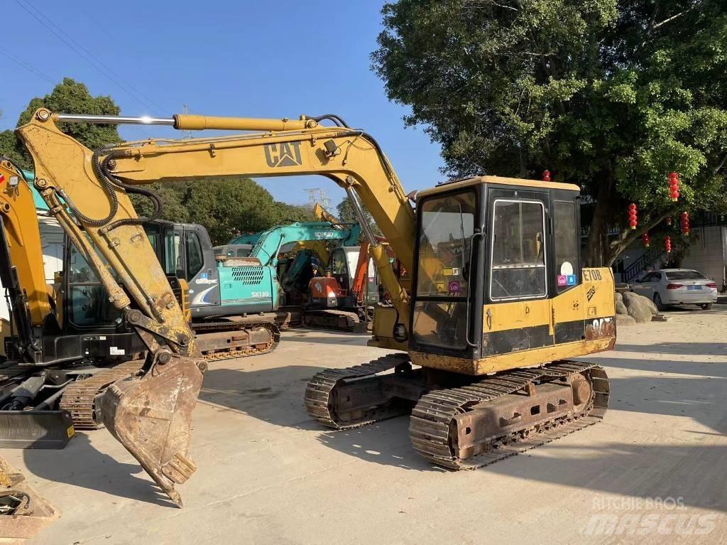 CAT E 70 B Vikšriniai ekskavatoriai