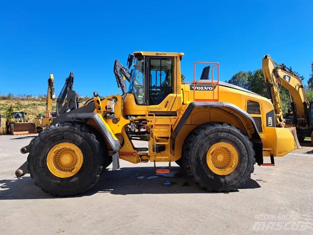 Volvo L 220 H Naudoti ratiniai krautuvai