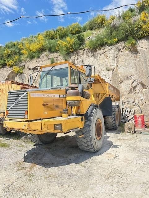 Volvo A 25 C Karjeriniai savivarčiai