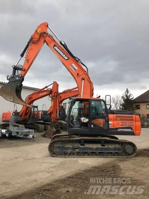 Doosan DX225LC-5 Vikšriniai ekskavatoriai