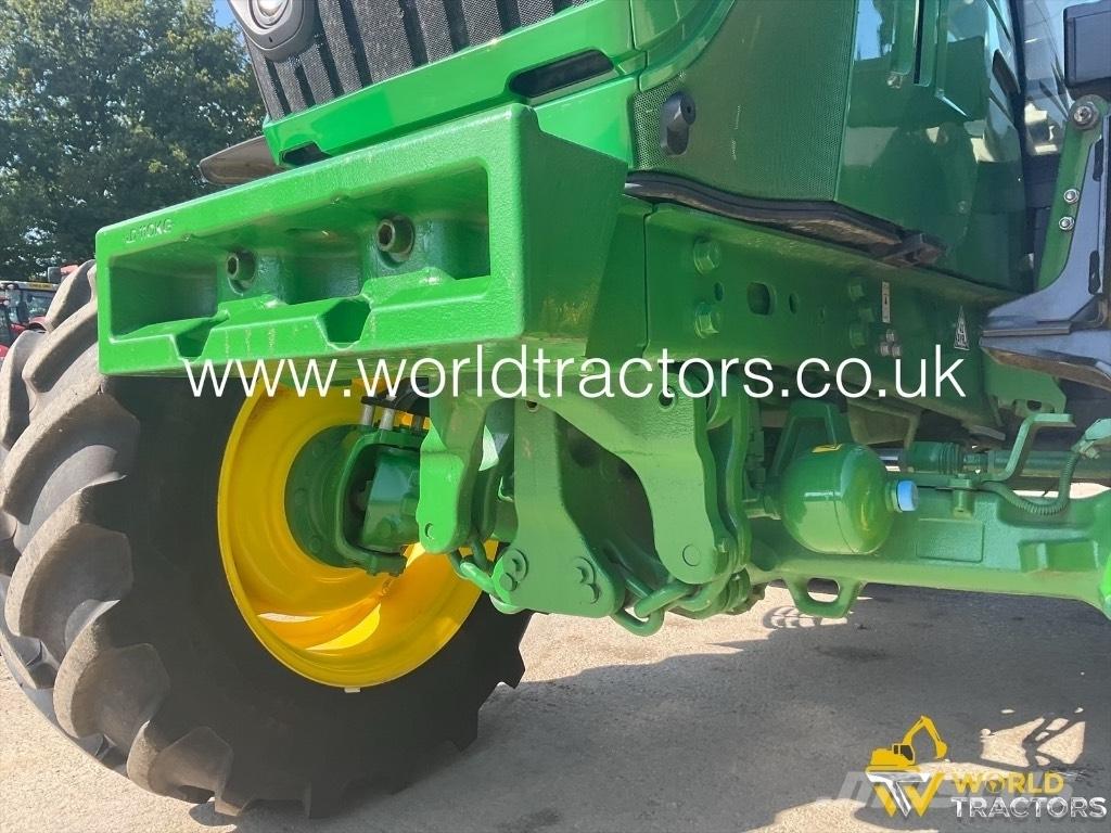 John Deere 6130 R Traktoriai