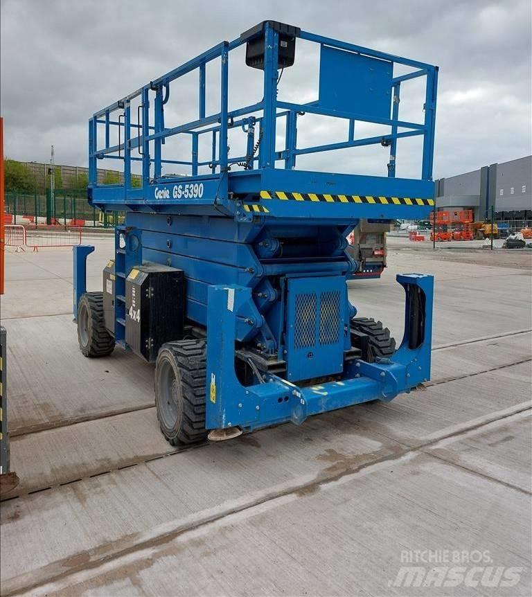 Genie GS 5390 RT Žirkliniai keltuvai