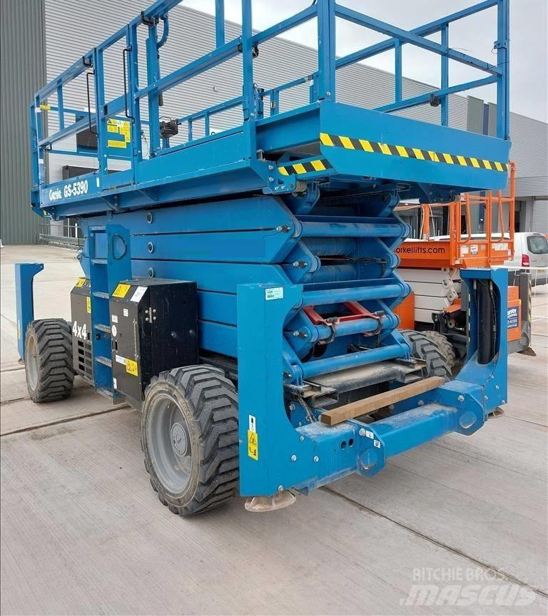 Genie GS 5390 RT Žirkliniai keltuvai
