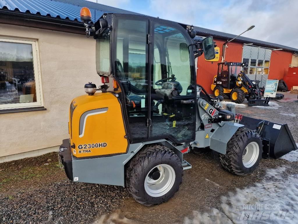GiANT G2300 HD Daugiafunkciniai pakrovėjai