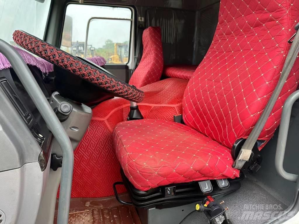 Howo 8*4 371hp Savivarčių priekabų vilkikai