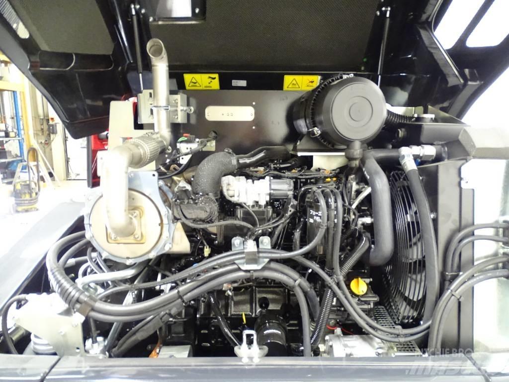 Yanmar V 100-5 Naudoti ratiniai krautuvai