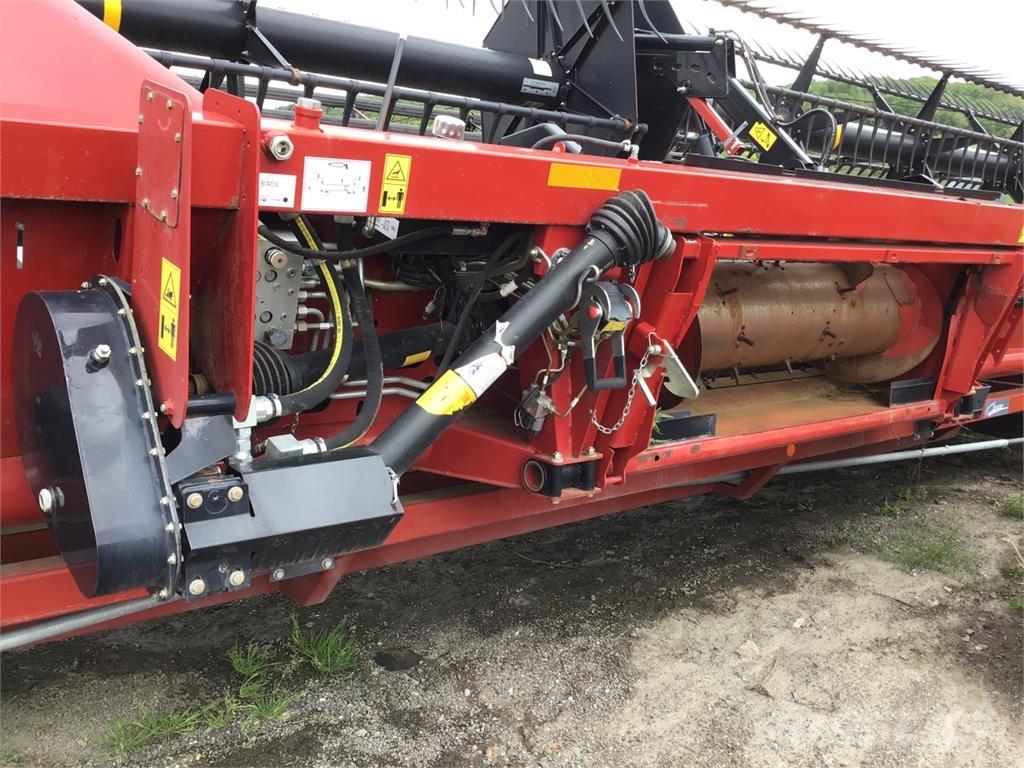 Case IH 3100 Derliaus nuėmimo kombainų galvos