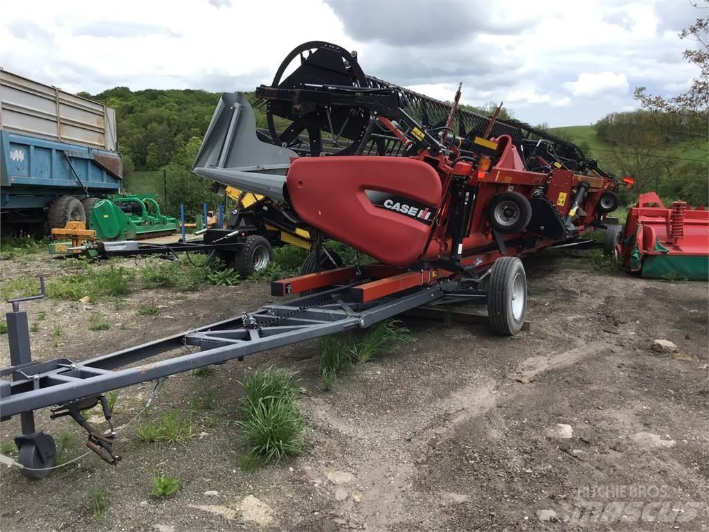 Case IH 3100 Derliaus nuėmimo kombainų galvos
