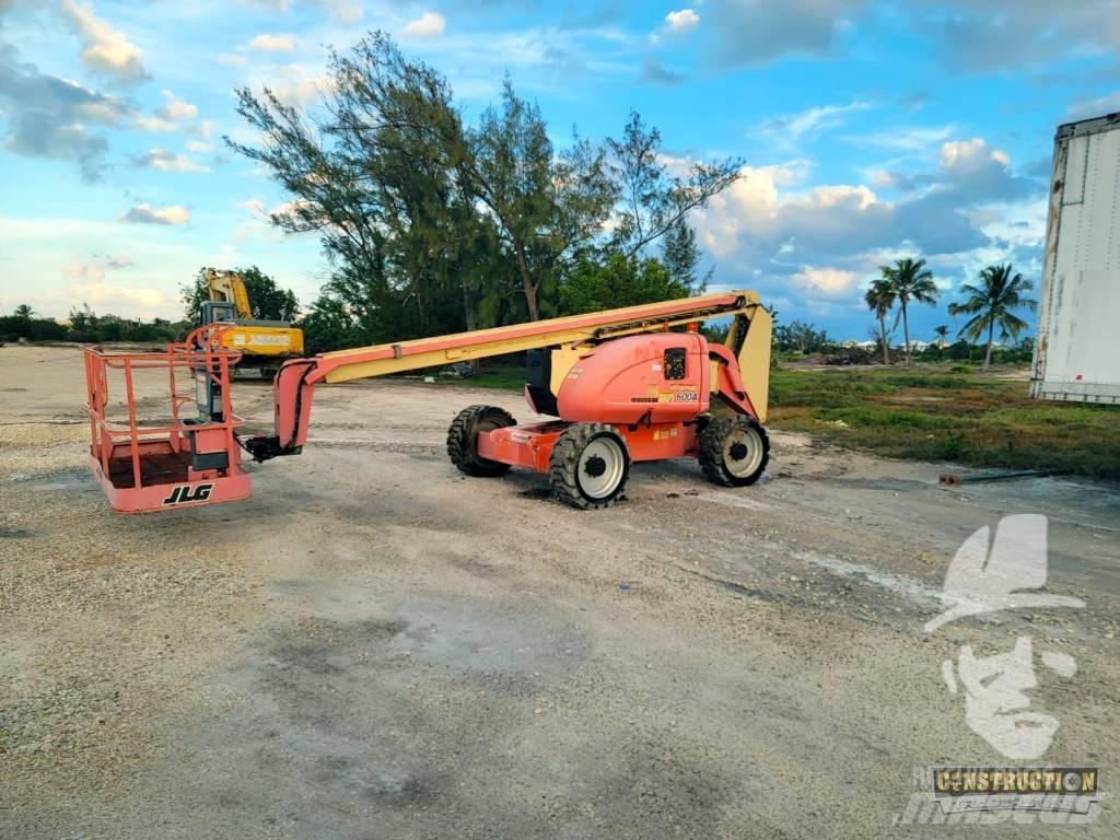 JLG 600 A Alkūniniai keltuvai