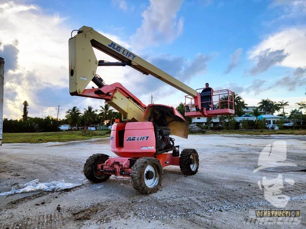 JLG 600 A Alkūniniai keltuvai
