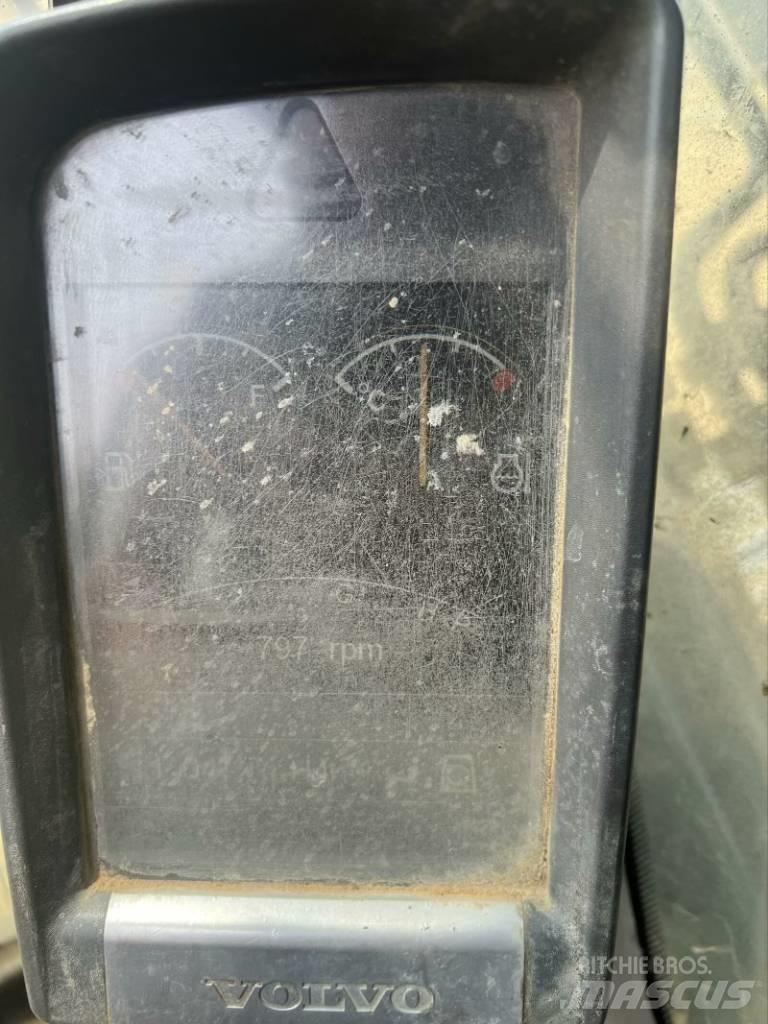 Volvo 480 Vikšriniai ekskavatoriai