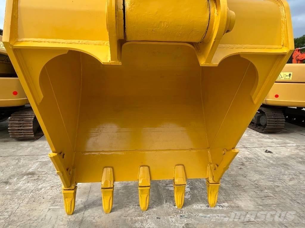 Komatsu pc400-8 Vikšriniai ekskavatoriai