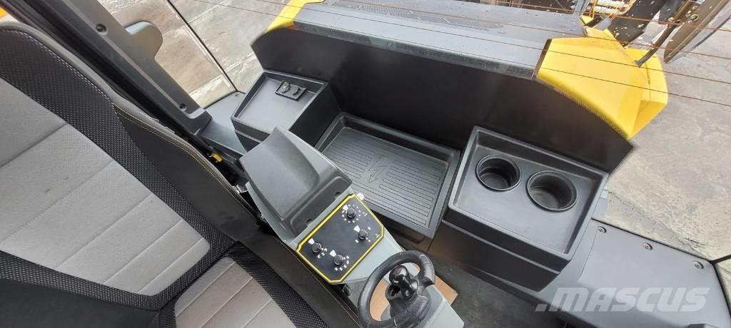 Bomag BW 174 AP-5 AM Porinių būgnų volai