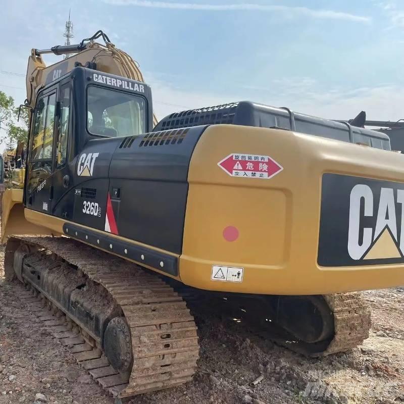 CAT 326 D Vikšriniai ekskavatoriai