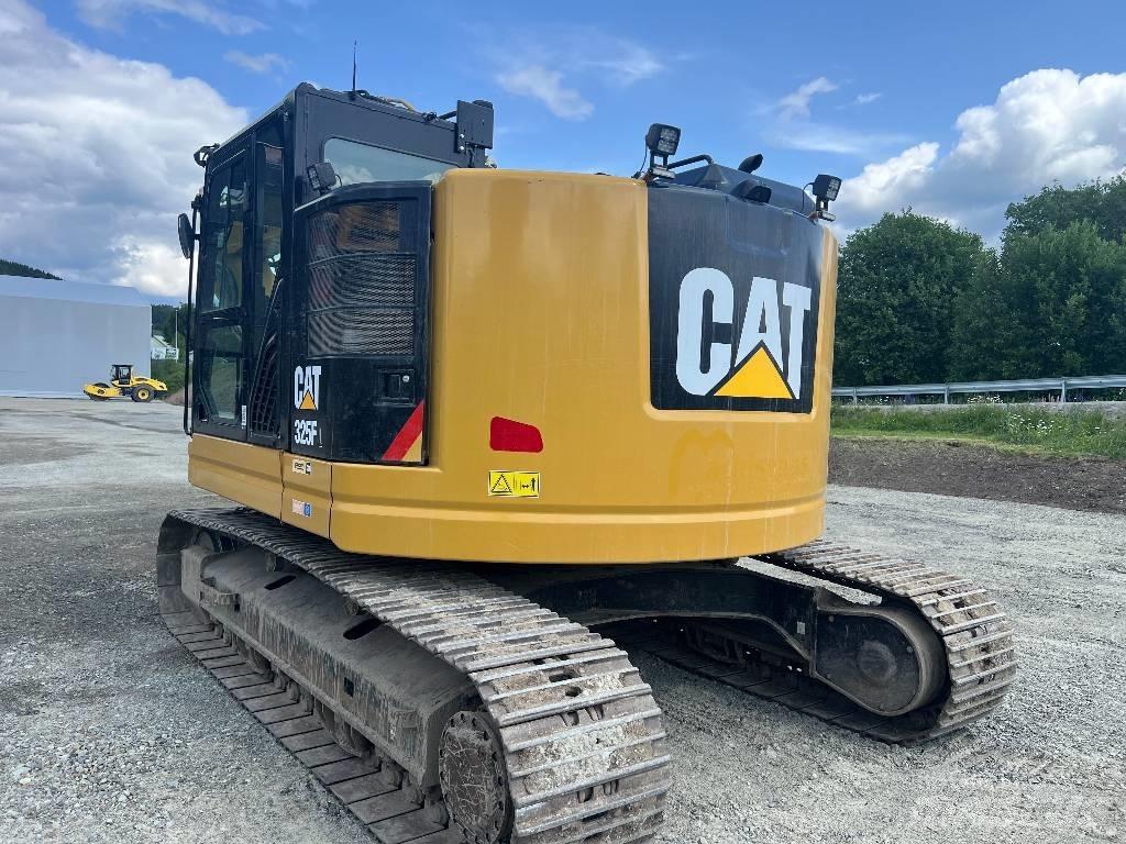 CAT 325 FL CR Vikšriniai ekskavatoriai