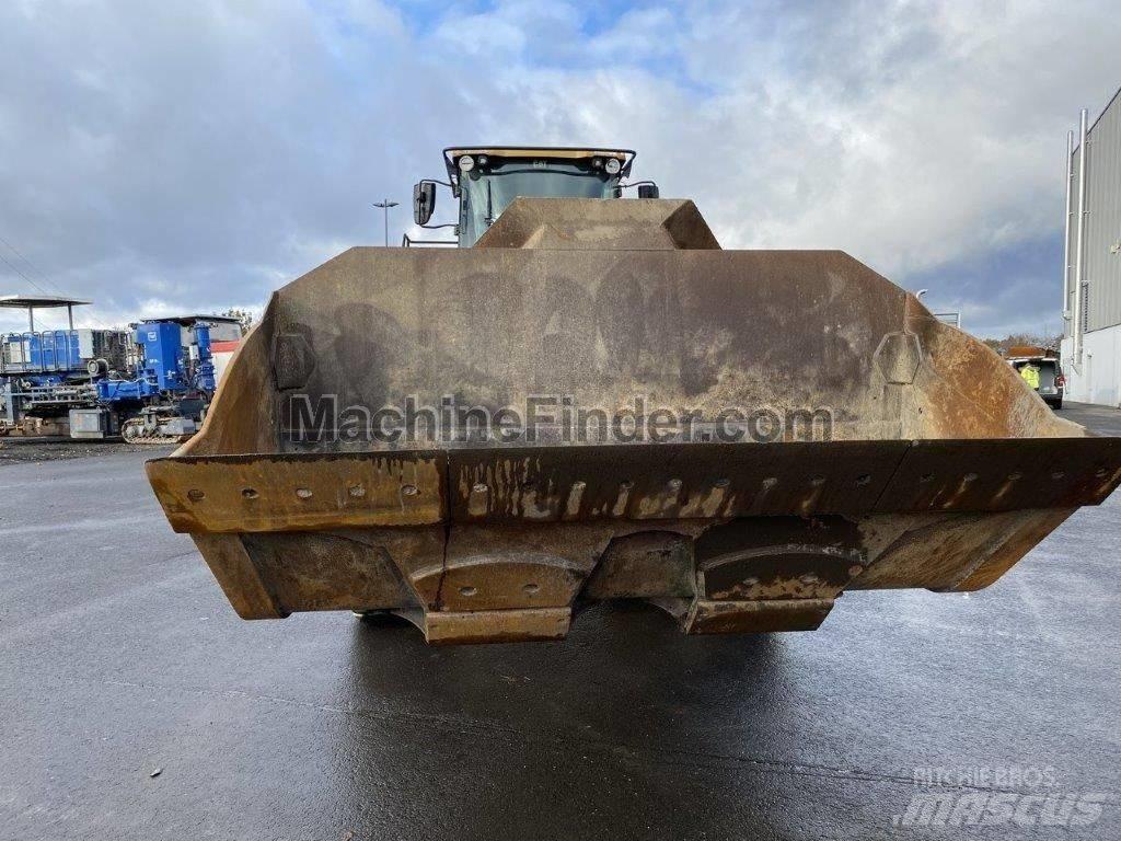 CAT 966 M XE Naudoti ratiniai krautuvai