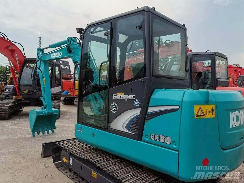 Kobelco SK 60 Vikšriniai ekskavatoriai