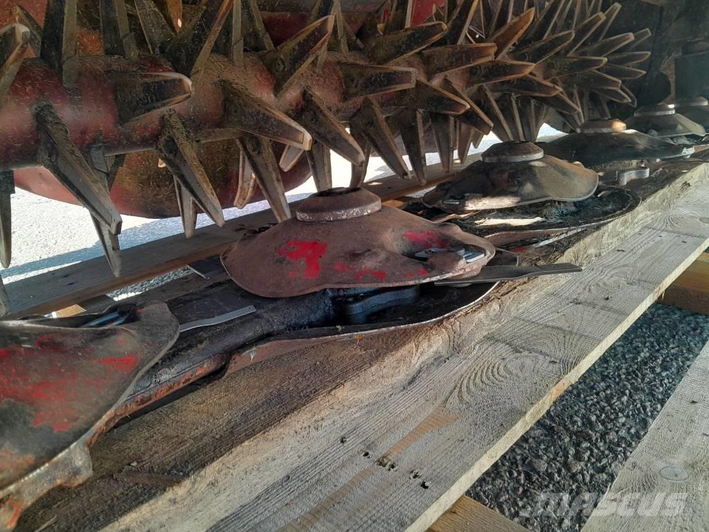 Lely 320 FC Formuojančios žoliapjovės