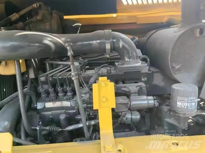 Komatsu PC60 Vikšriniai ekskavatoriai