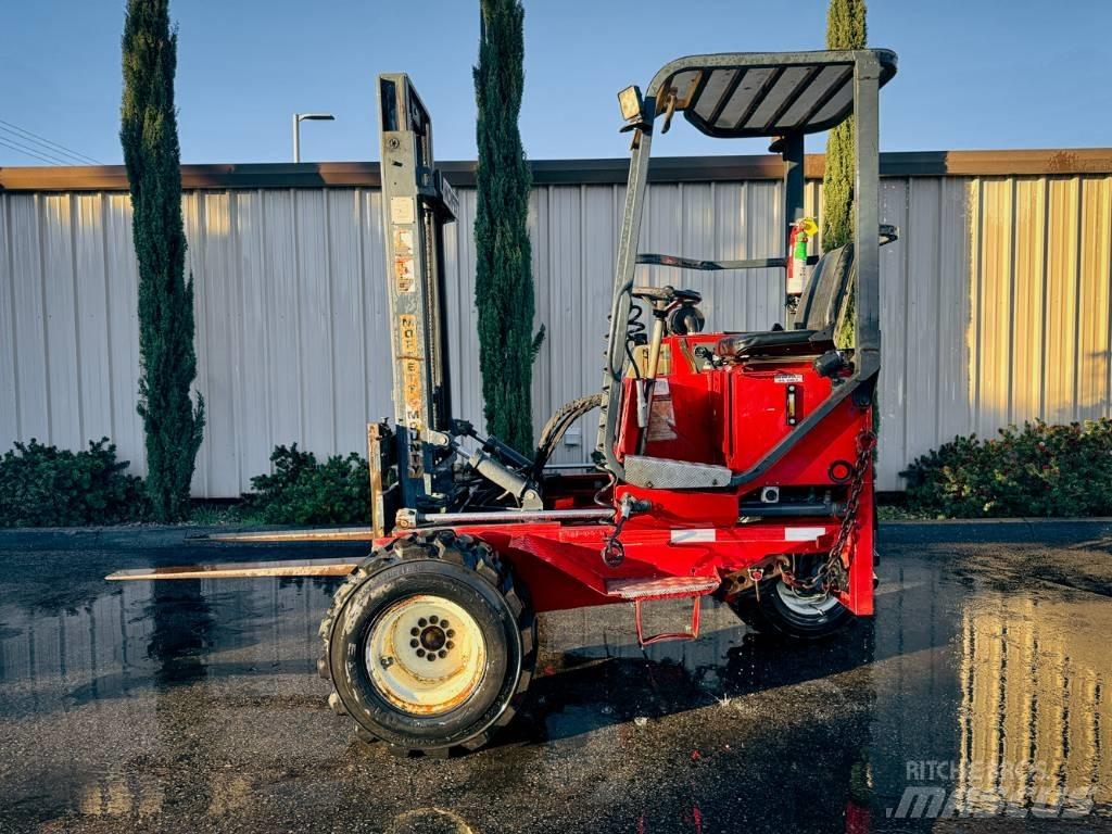 Moffett M5000 Ant sunkvežimių montuojami šakiniai krautuvai
