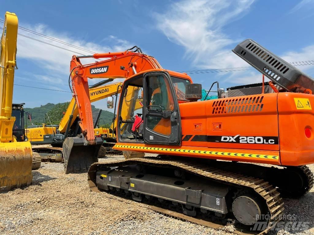 Doosan DX 260 Vikšriniai ekskavatoriai