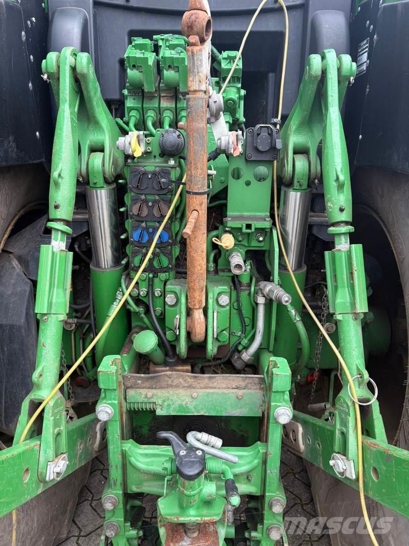 John Deere 6195 R Traktoriai