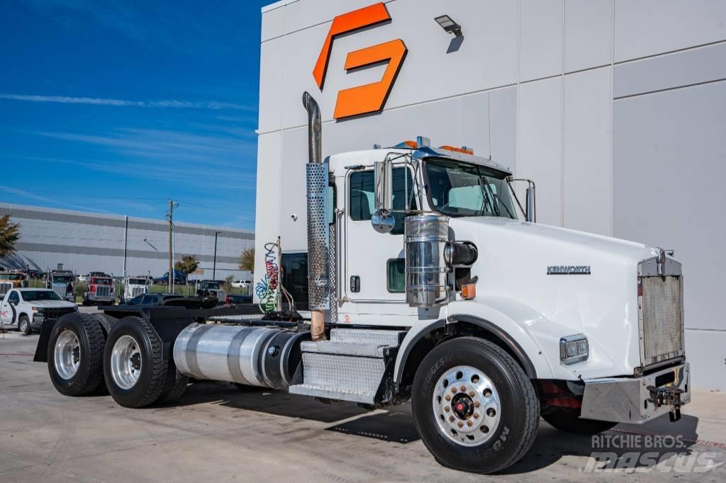 Kenworth T 800 Naudoti vilkikai