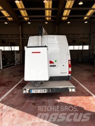 Renault MASTER 3 Ant vilkikų montuojamos kėlimo platformos