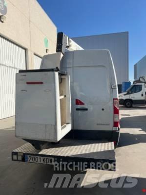 Renault MASTER 3 Ant vilkikų montuojamos kėlimo platformos